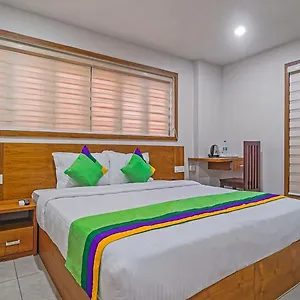 Hotel Treebo Regalia Civil Station